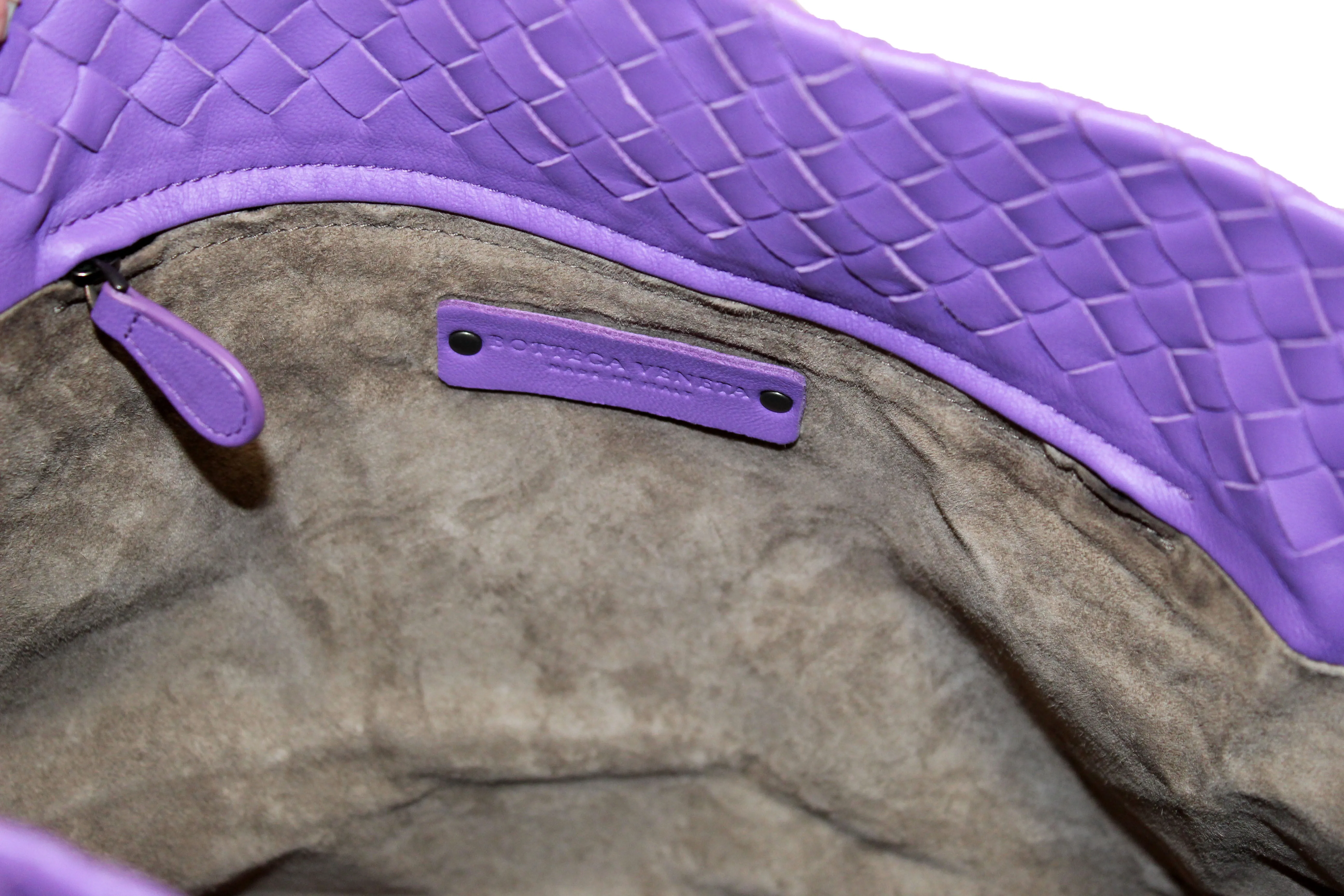 Authentic Bottega Veneta Purple Intrecciato Woven Nappa Leather Bella Tote Bag