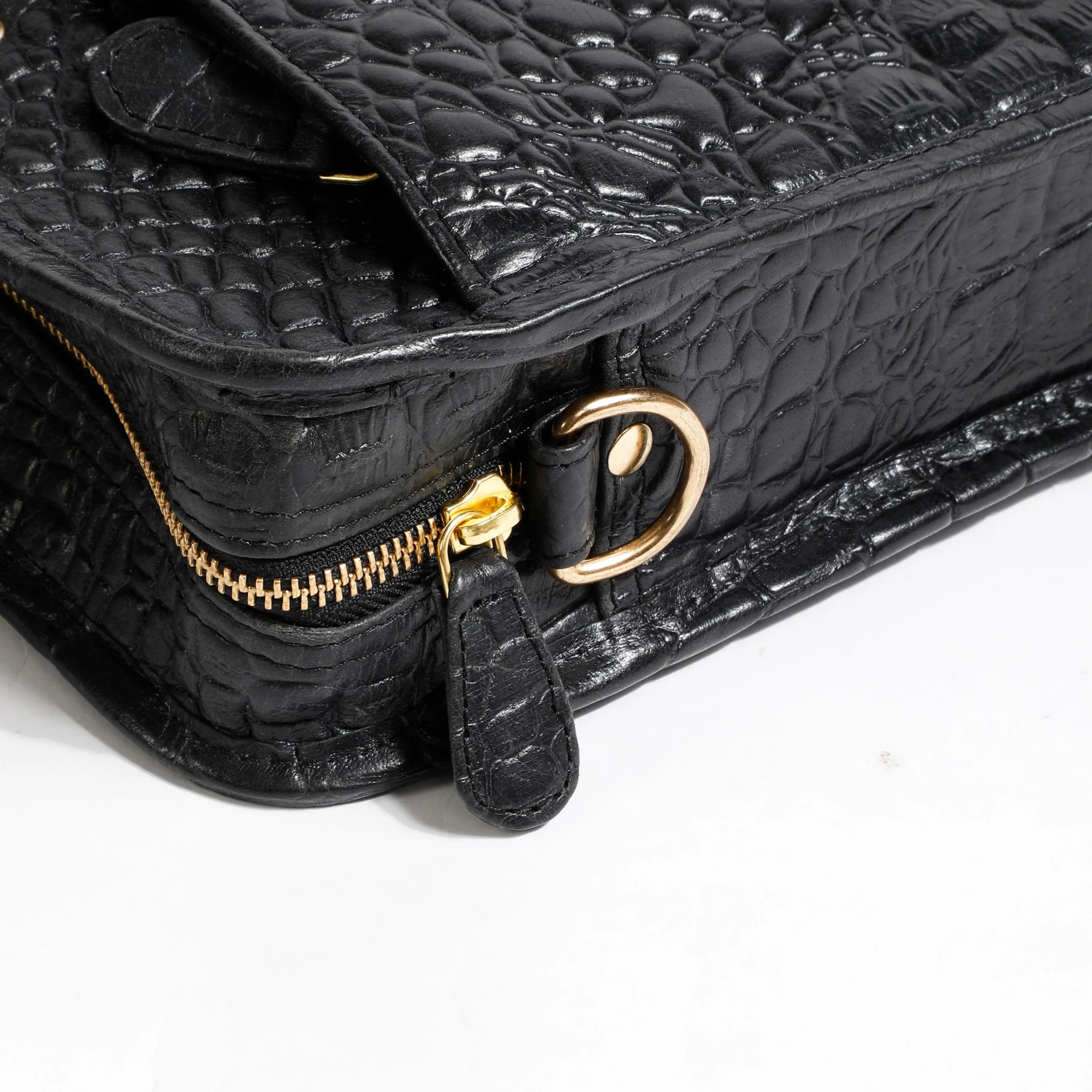 BLACK CROCO PATTERN LEATHER LAPTOP BAG