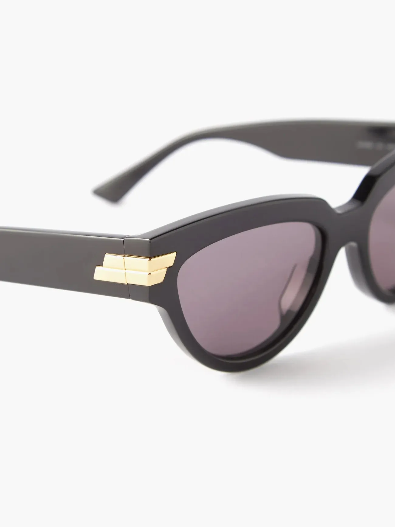 Cat Eye Gold tone sunglasses BV1035S 001 Black