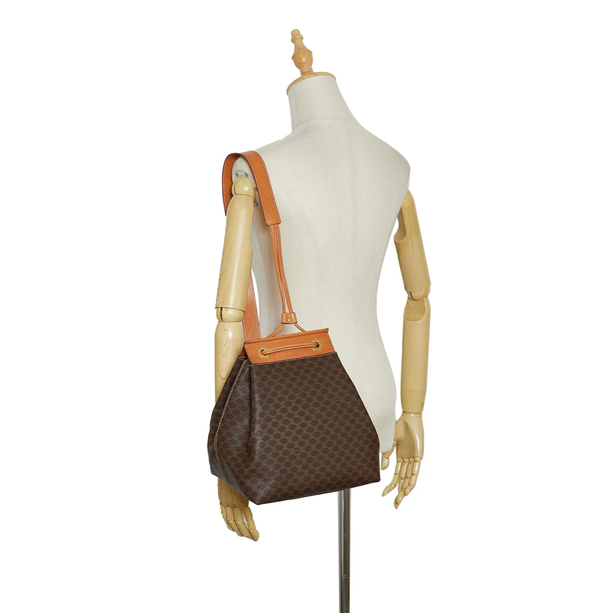 Celine Macadam Sling (SHG-OmDLWv)