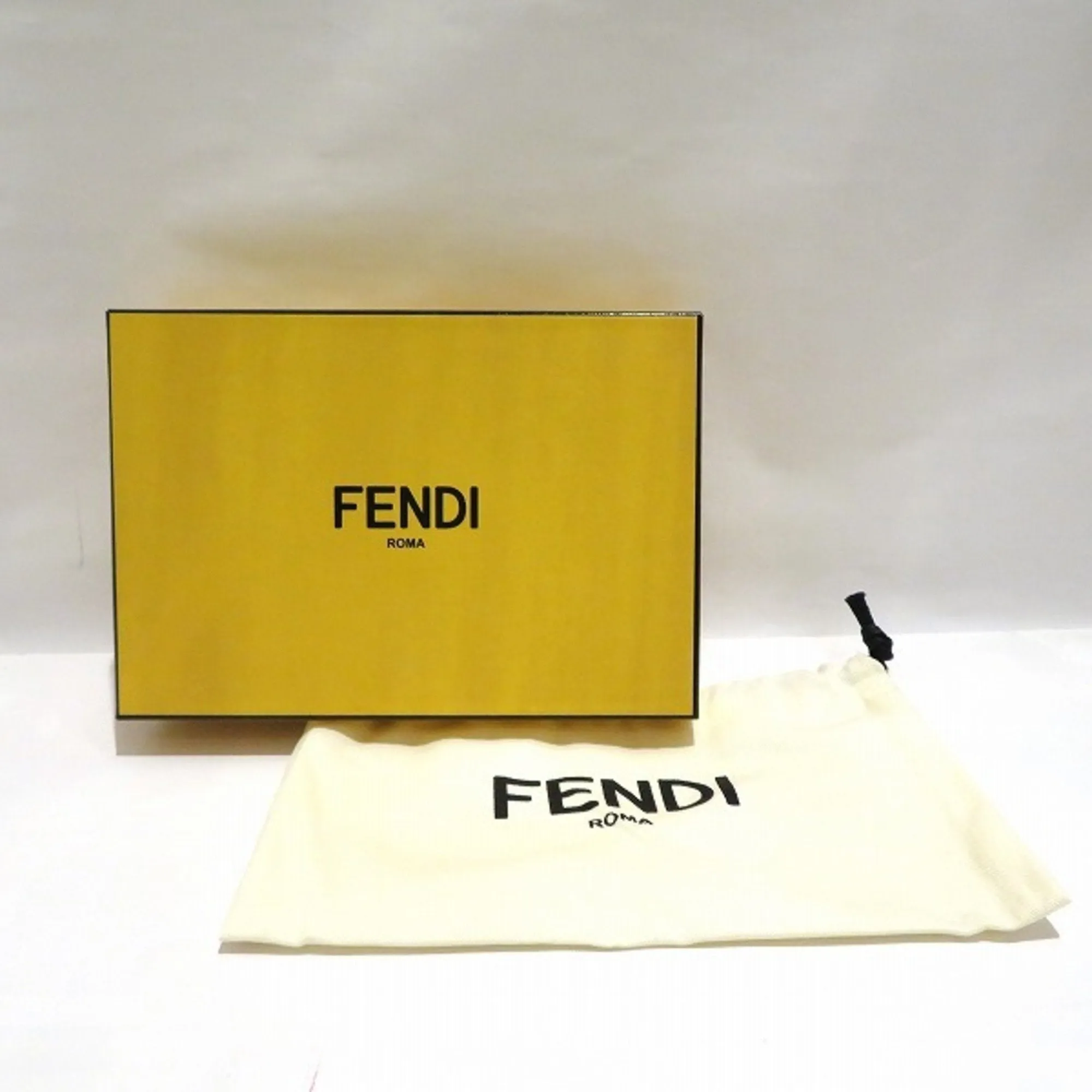 Fendi Round Zipper