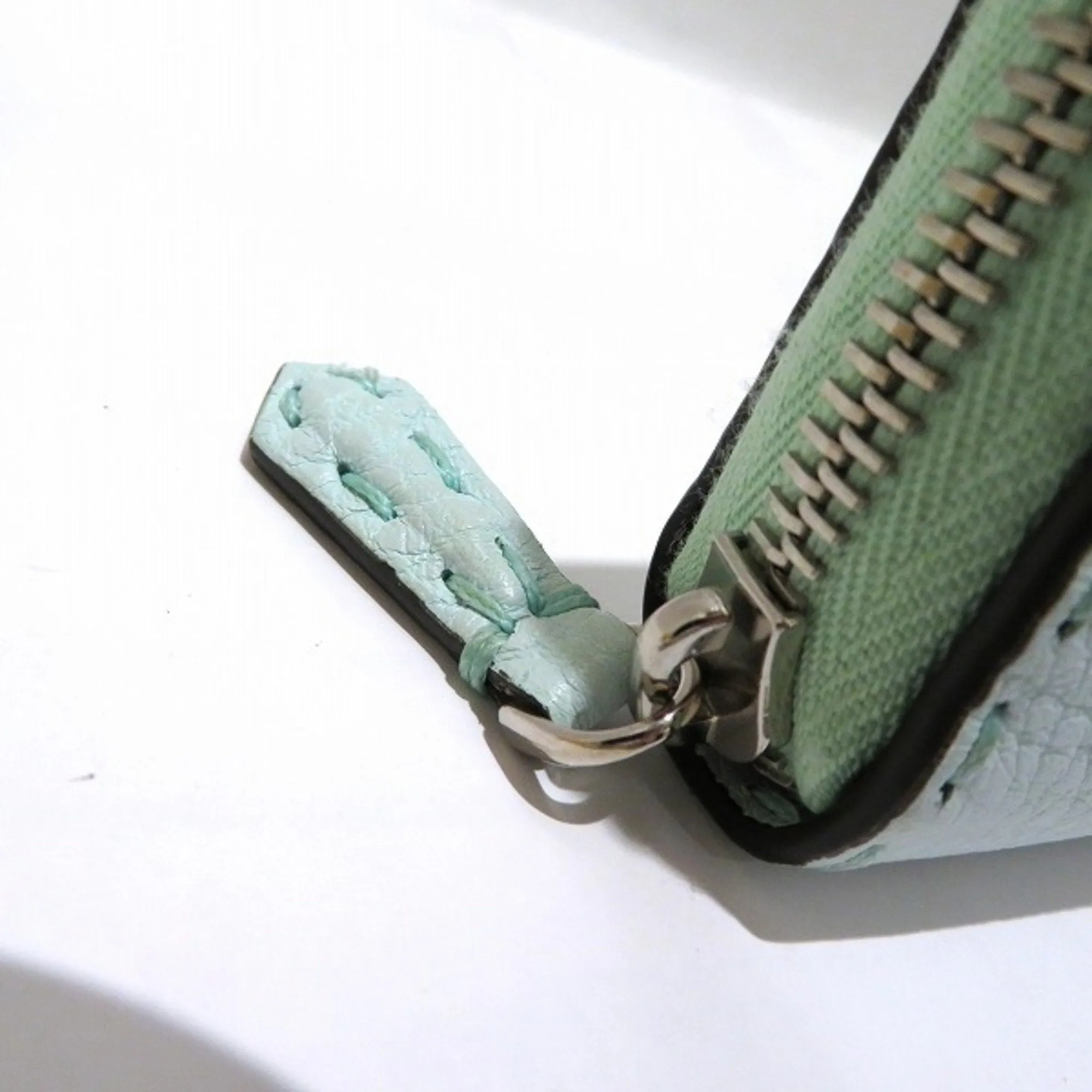 Fendi Round Zipper