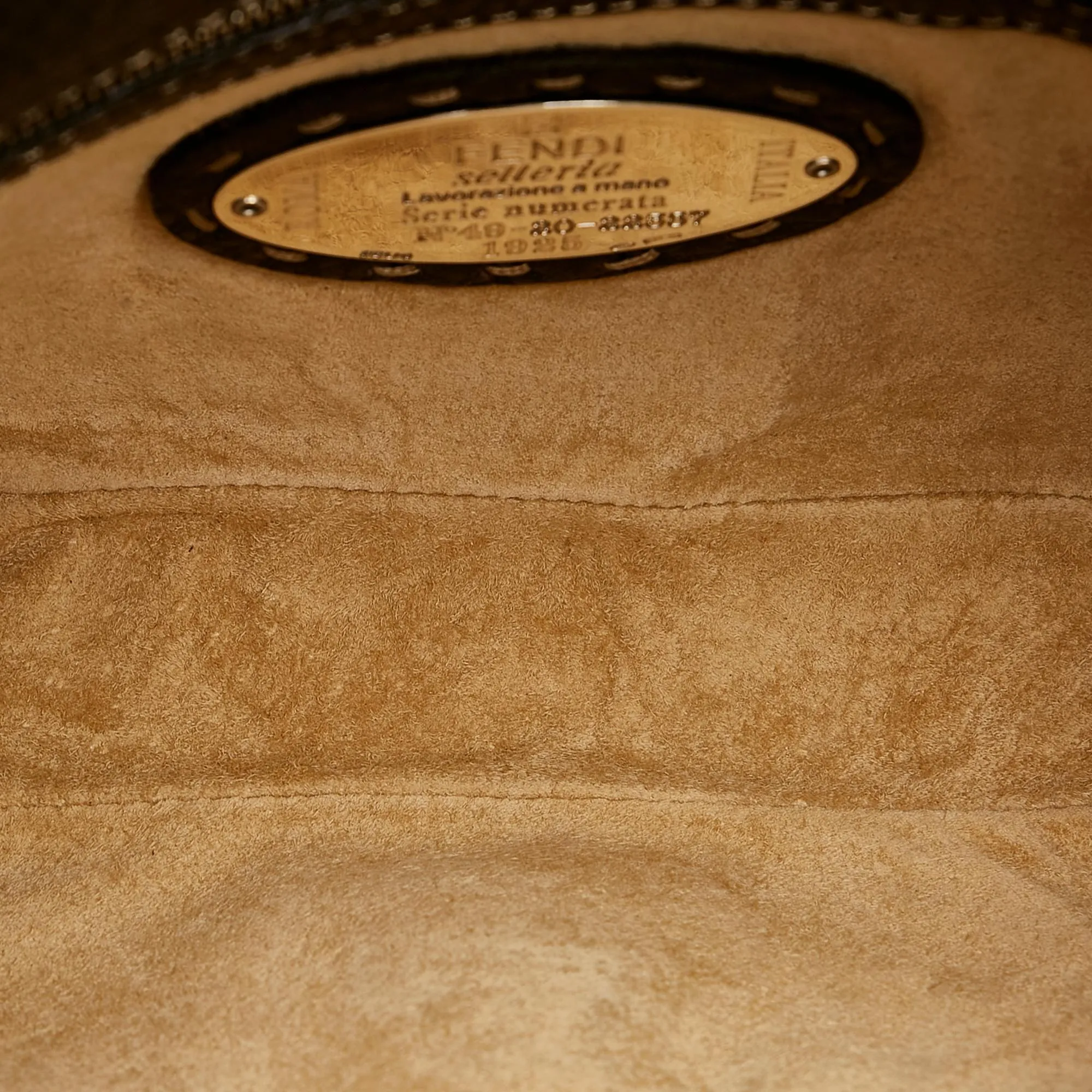 Fendi Selleria Leather Baguette (SHG-34890)
