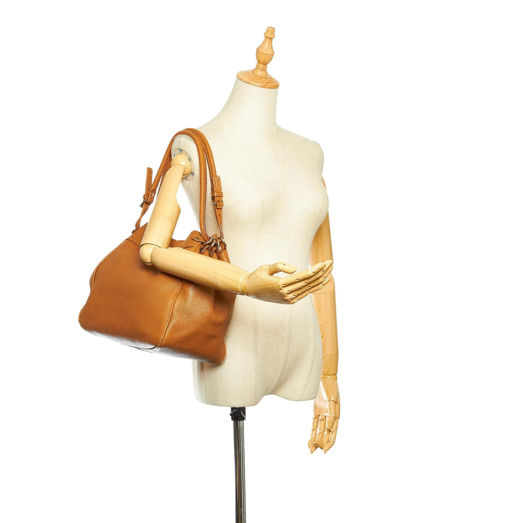 Fendi Selleria Leather Shoulder Bag (SHG-22347)