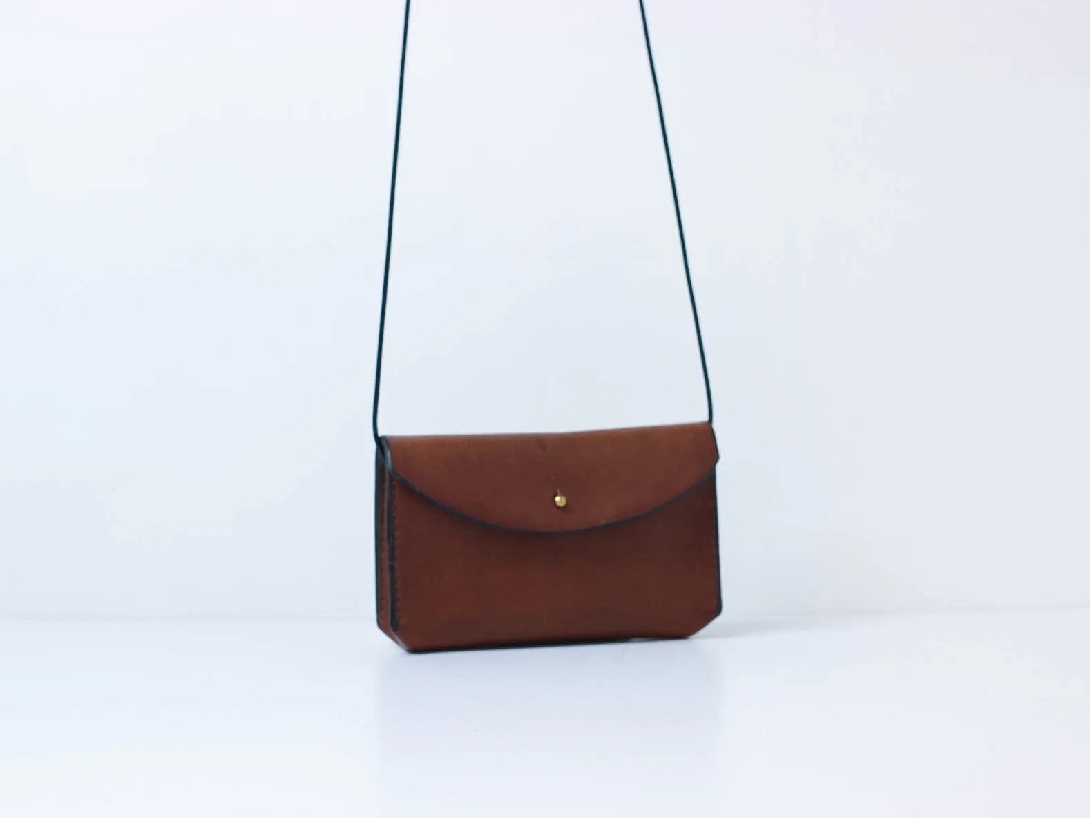 T.B.M - Leather Crossbody Pouch
