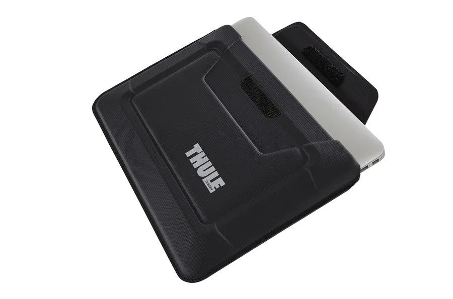 Thule Gauntlet 3.0 MacBook Air Envelope in Black