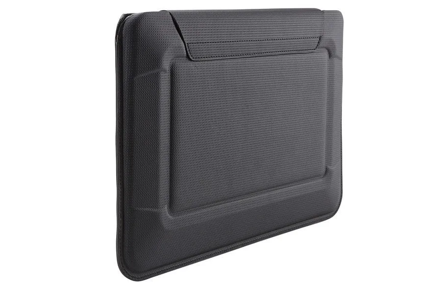 Thule Gauntlet 3.0 MacBook Air Envelope in Black